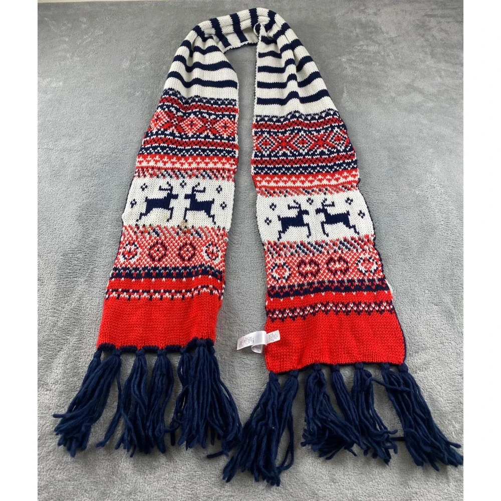 Old Navy Women's Winter Scarf Holiday‎ Christmas Reindeer One Size